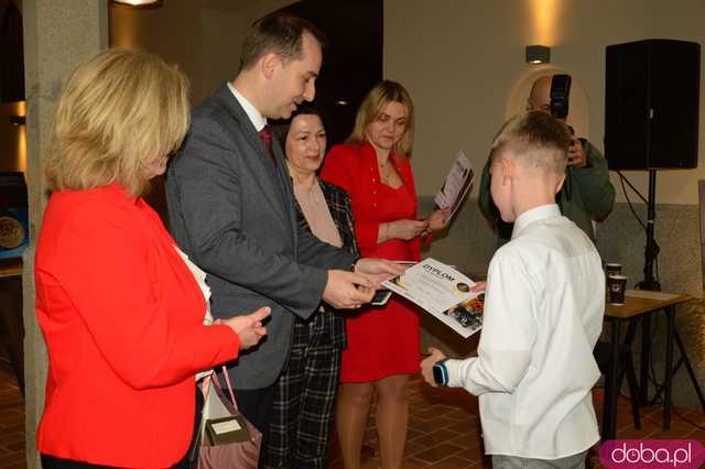 Efektowny mapping w Pałacu Marianny Orańskiej i konferencja „Świadkowie historii”