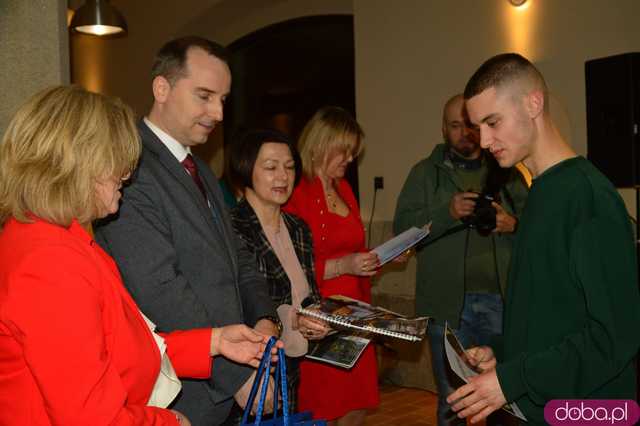 Efektowny mapping w Pałacu Marianny Orańskiej i konferencja „Świadkowie historii”