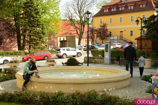 Piękny Park Miejski w Złotym Stoku już cieszy mieszkańców. Uroczyście go otwarto!
