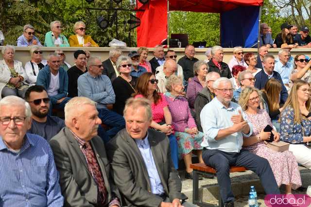 Piękny Park Miejski w Złotym Stoku już cieszy mieszkańców. Uroczyście go otwarto!