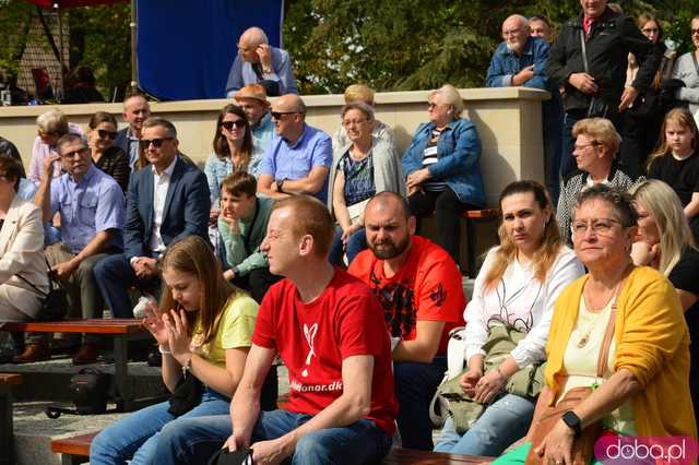 Piękny Park Miejski w Złotym Stoku już cieszy mieszkańców. Uroczyście go otwarto!
