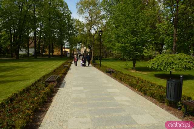 Piękny Park Miejski w Złotym Stoku już cieszy mieszkańców. Uroczyście go otwarto!