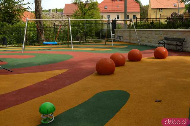 Piękny Park Miejski w Złotym Stoku już cieszy mieszkańców. Uroczyście go otwarto!