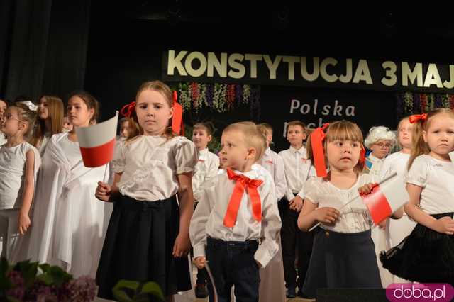 Polska pachnie bzami - liryczna akademia z okazji uchwalenia Konstytucji 3 Maja