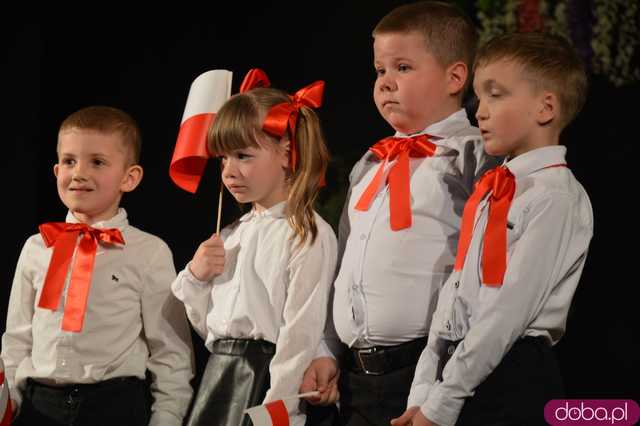 Polska pachnie bzami - liryczna akademia z okazji uchwalenia Konstytucji 3 Maja