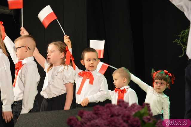 Polska pachnie bzami - liryczna akademia z okazji uchwalenia Konstytucji 3 Maja