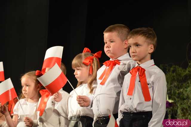 Polska pachnie bzami - liryczna akademia z okazji uchwalenia Konstytucji 3 Maja