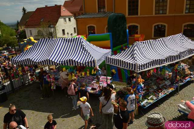 Pochód Pierwszomajowy w Srebrnej Górze rozpoczął Srebrnogórską Majówkę!