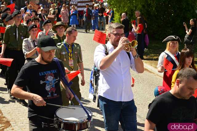 Pochód Pierwszomajowy w Srebrnej Górze rozpoczął Srebrnogórską Majówkę!