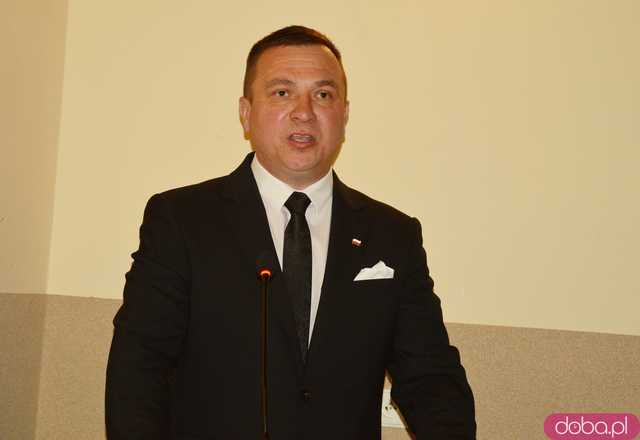 Pierwsza sesja nowej Rady Miejskiej w Kamieńcu Ząbkowickim. Burmistrz Kowal zaprzysiężony