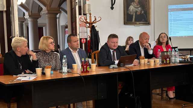 Ślubowanie radnych i burmistrza, czyli początek kadencji 2024-2029 w Ziębicach