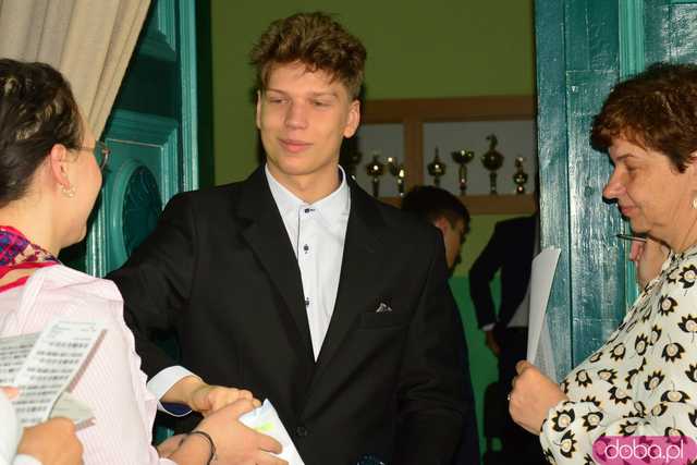 Ząbkowiccy maturzyści rozpoczęli egzamin dojrzałości