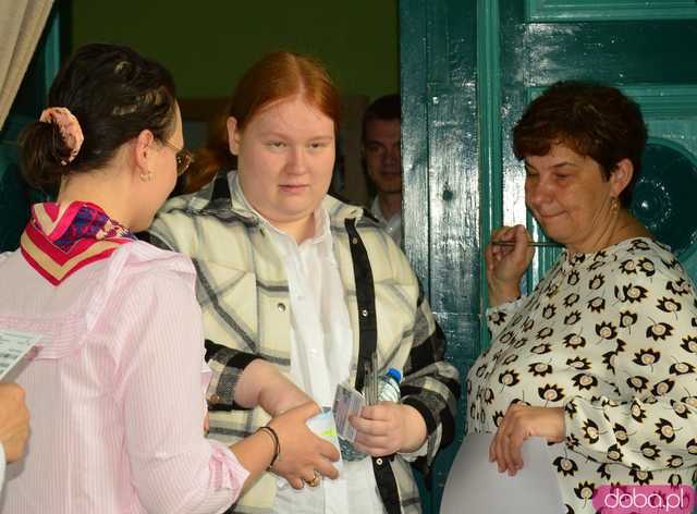 Ząbkowiccy maturzyści rozpoczęli egzamin dojrzałości