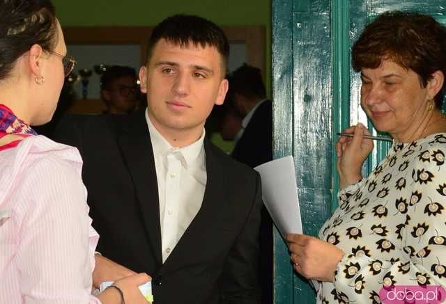 Ząbkowiccy maturzyści rozpoczęli egzamin dojrzałości