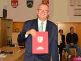 Pierwsza sesja Rady Powiatu. Wybrano prezydium, zarząd i starostę