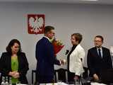 [FOTO] Pierwsza sesja Rady Gminy Stoszowice. Katarzyna Ruszkowska zaprzysiężona 