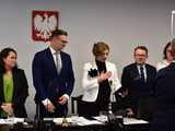 [FOTO] Pierwsza sesja Rady Gminy Stoszowice. Katarzyna Ruszkowska zaprzysiężona 