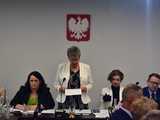 [FOTO] Pierwsza sesja Rady Gminy Stoszowice. Katarzyna Ruszkowska zaprzysiężona 