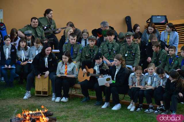 Śpiewanki przy ognisku rozpoczęły V Srebrnogórski Festiwal Piosenki Harcerskiej Lilijka 
