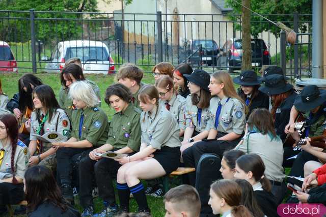 Śpiewanki przy ognisku rozpoczęły V Srebrnogórski Festiwal Piosenki Harcerskiej Lilijka 