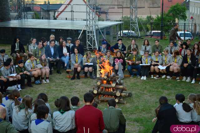 Śpiewanki przy ognisku rozpoczęły V Srebrnogórski Festiwal Piosenki Harcerskiej Lilijka 