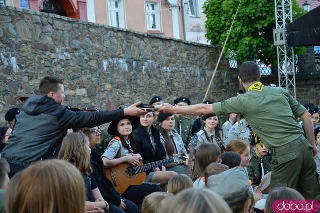 Śpiewanki przy ognisku rozpoczęły V Srebrnogórski Festiwal Piosenki Harcerskiej Lilijka 