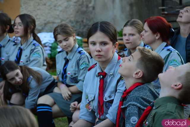 Śpiewanki przy ognisku rozpoczęły V Srebrnogórski Festiwal Piosenki Harcerskiej Lilijka 