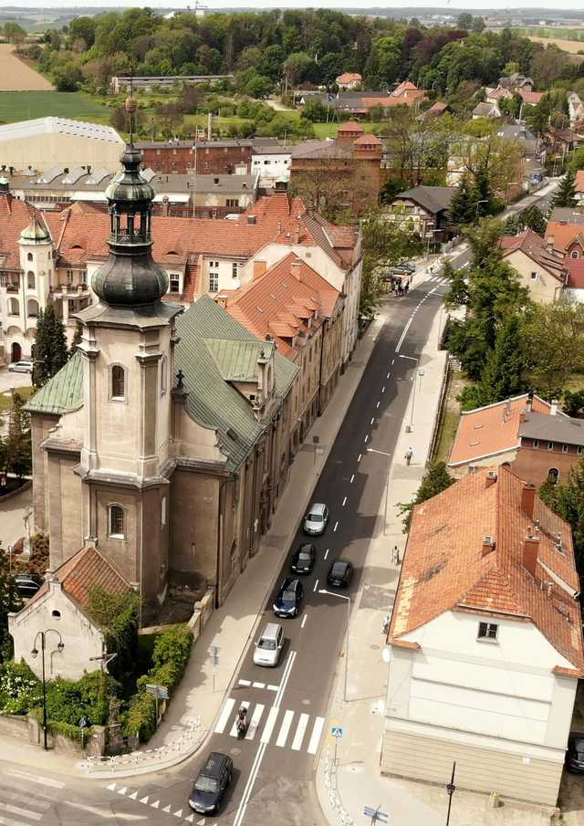 [FOTO] Zakończył się remont ul. Kolejowej w Ziębicach. Co zostało wykonane?