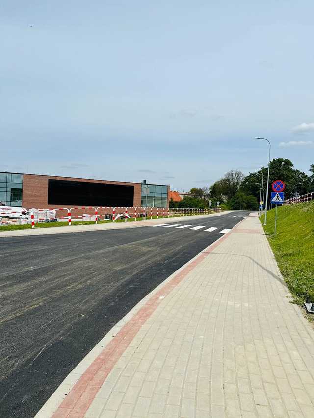 [FOTO] Zobaczcie, jak prezentuje się ulica Różana w Ziębicach po remoncie!