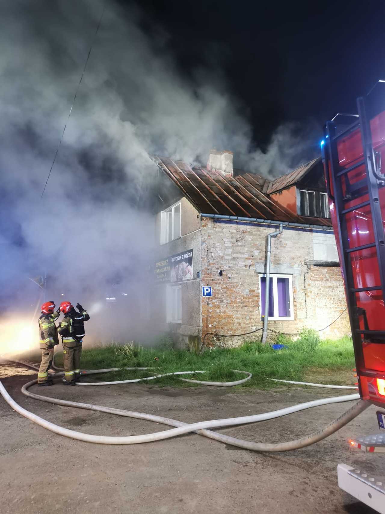 [FOTO] Pożar budynku mieszkalnego w Laskach