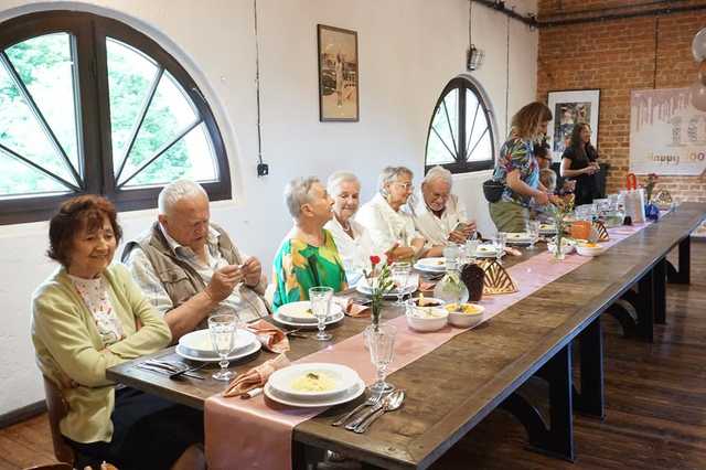 [FOTO] Pani Helena ze Złotego Stoku skończyła 100 lat! Poznajcie historię jubilatki 