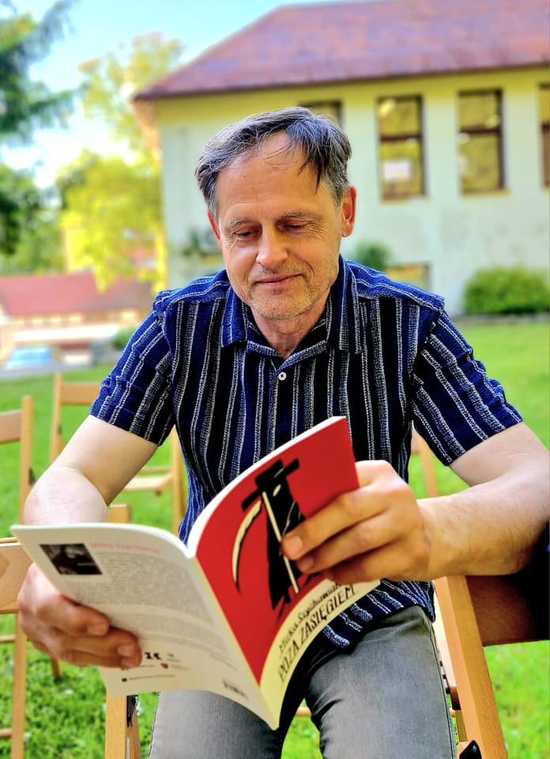 [FOTO] Poetyckie zakończenie Tygodnia Bibliotek w Ziębicach. Mieszkańcy spotkali się z Mirką Szychowiak