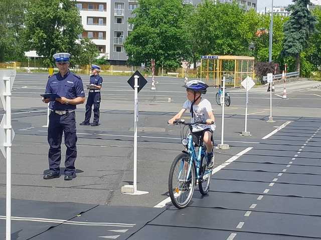 Uczniowie z Kamieńca najlepsi w województwie w BRD. Jadą na finał krajowy!