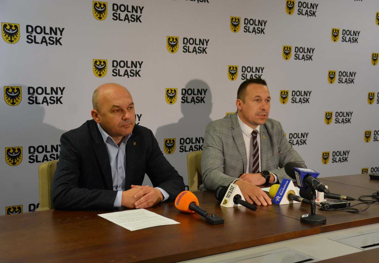 Blisko 250 milionów złotych na termomodernizację na Dolnym Śląsku - dwie dotacje dla gminy Stoszowice