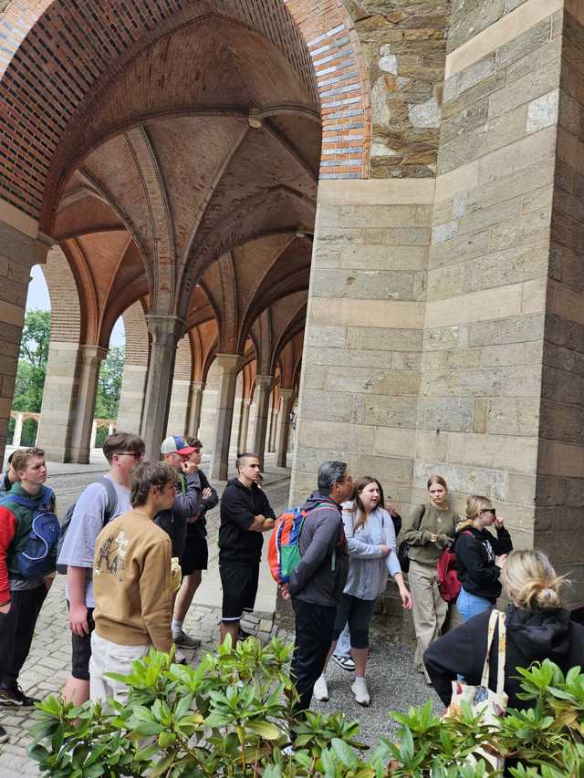 [FOTO] Młodzi Amerykanie poznają zabytki powiatu
