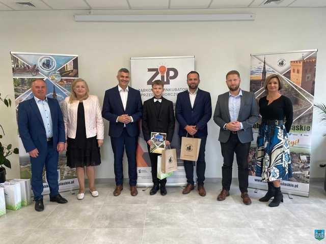 Młodzi ząbkowiczanie nagrodzeni za pomysł na innowacyjny biznes!