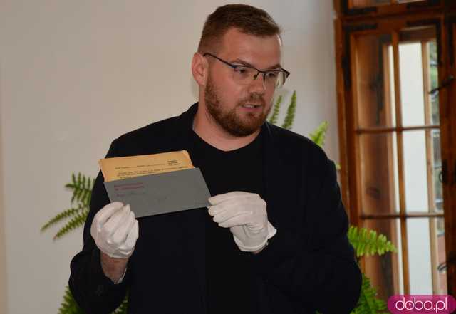 Tajemnice pracy archiwisty, nieznane zakamarki Archiwum Państwowego w Kamieńcu Ząbkowickim