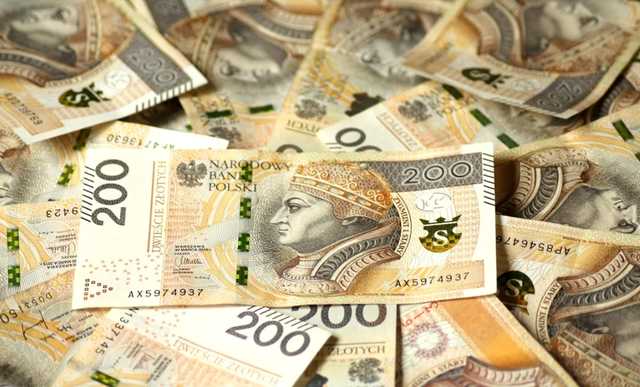 Oszuści nie próżnują. 50-latek stracił 11 tysięcy