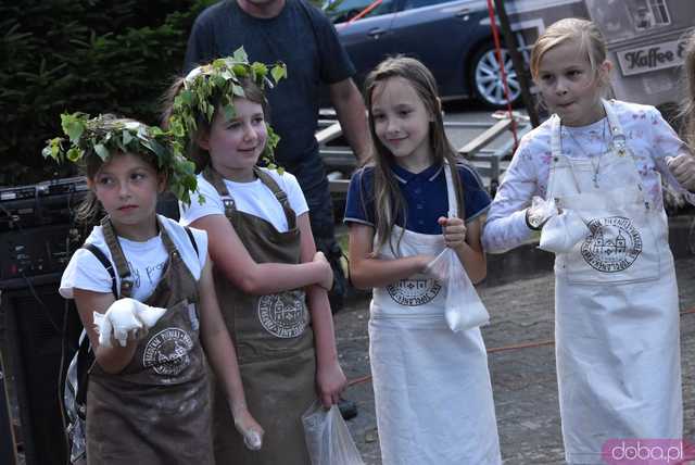 [WIDEO/FOTO] Parada świętojańsko-piernikowa rozpoczęła tegoroczne Dni Barda