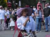 [WIDEO/FOTO] Parada świętojańsko-piernikowa rozpoczęła tegoroczne Dni Barda