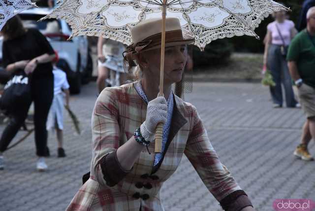[WIDEO/FOTO] Parada świętojańsko-piernikowa rozpoczęła tegoroczne Dni Barda