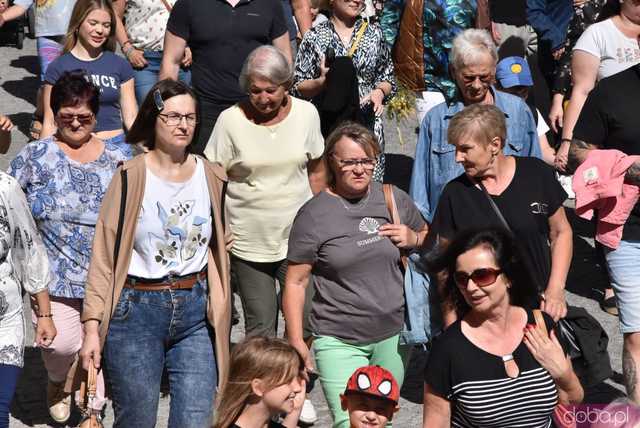 [WIDEO/FOTO] Parada świętojańsko-piernikowa rozpoczęła tegoroczne Dni Barda
