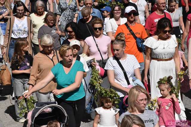 [WIDEO/FOTO] Parada świętojańsko-piernikowa rozpoczęła tegoroczne Dni Barda