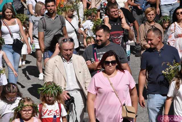 [WIDEO/FOTO] Parada świętojańsko-piernikowa rozpoczęła tegoroczne Dni Barda