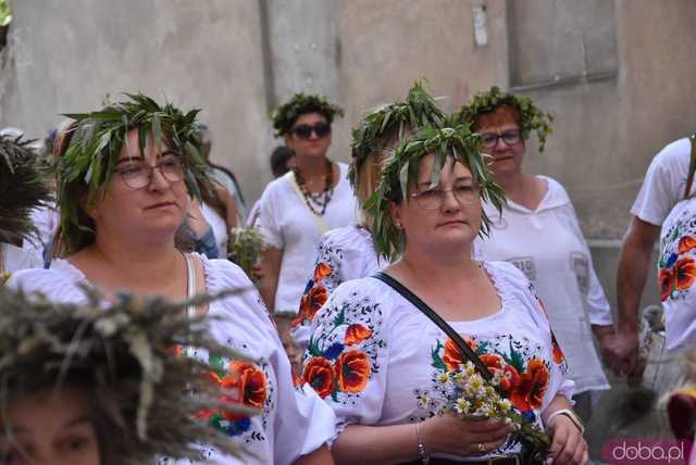 [WIDEO/FOTO] Parada świętojańsko-piernikowa rozpoczęła tegoroczne Dni Barda