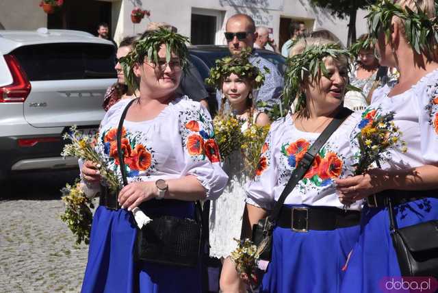 [WIDEO/FOTO] Parada świętojańsko-piernikowa rozpoczęła tegoroczne Dni Barda