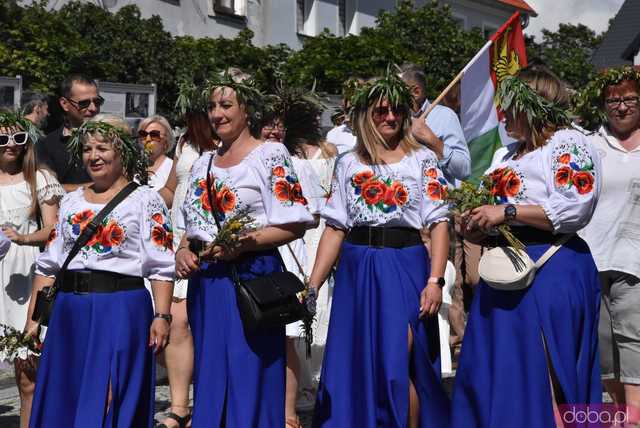 [WIDEO/FOTO] Parada świętojańsko-piernikowa rozpoczęła tegoroczne Dni Barda