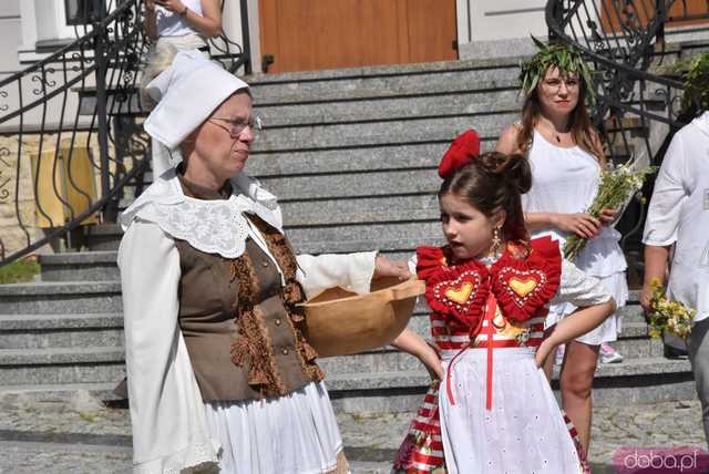 [WIDEO/FOTO] Parada świętojańsko-piernikowa rozpoczęła tegoroczne Dni Barda
