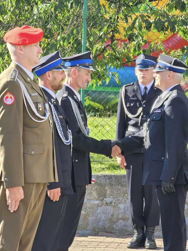 Uroczyste otwarcie rozbudowanej remizy w Krzelkowie