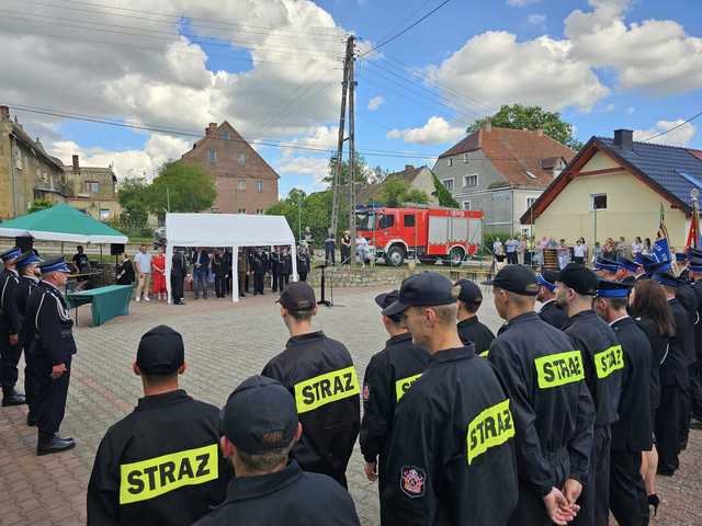 Uroczyste otwarcie rozbudowanej remizy w Krzelkowie